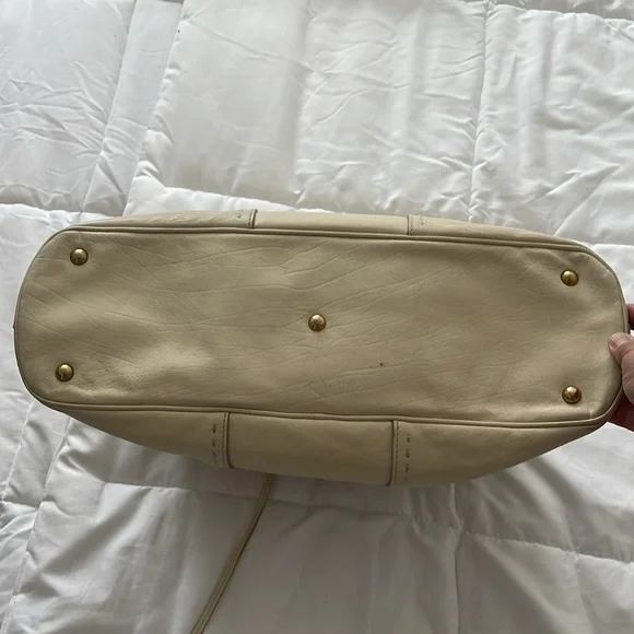 YSL Authentic Vintage Muse Large Leather Bag. MA100